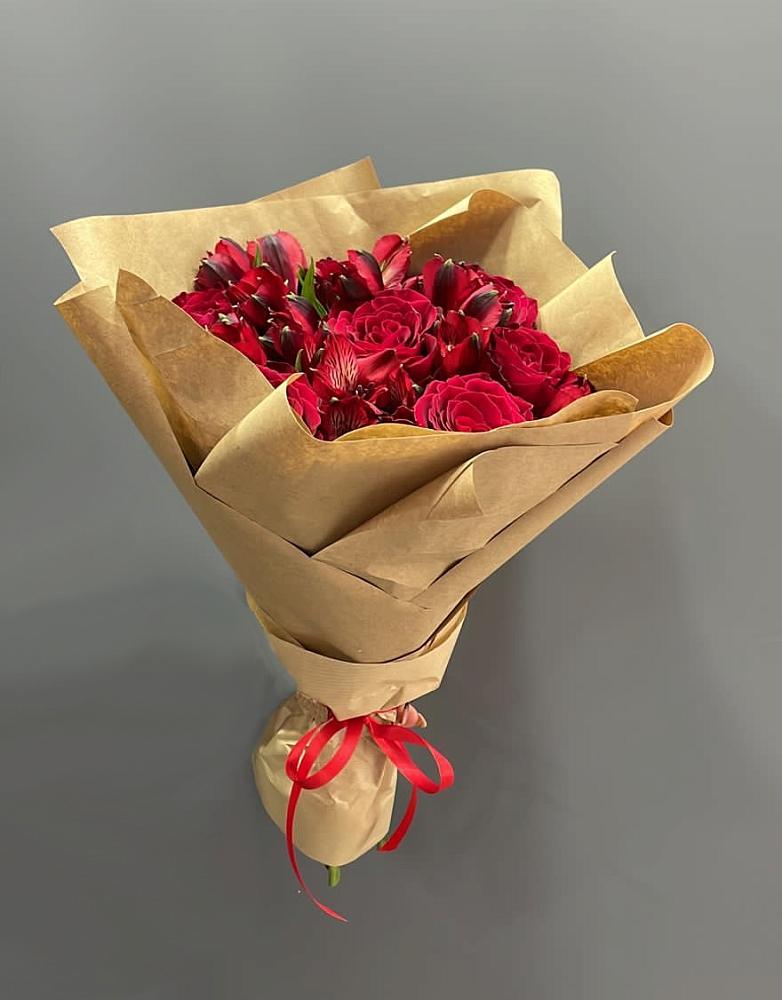 Букет цветов из: Альстромерии и Розы в Ордынском