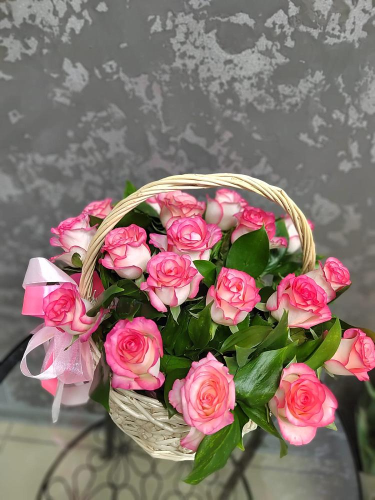 Цветочная композиция из Розы в корзине в Ордынском