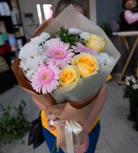 Букет цветов из:  Герберы, Розы и Хризантемы в Ордынском