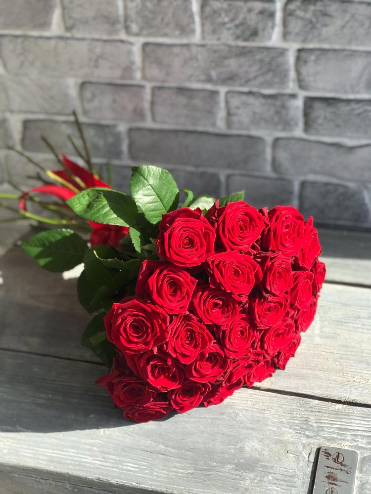 Букет Красные розы Фридом в Ордынском