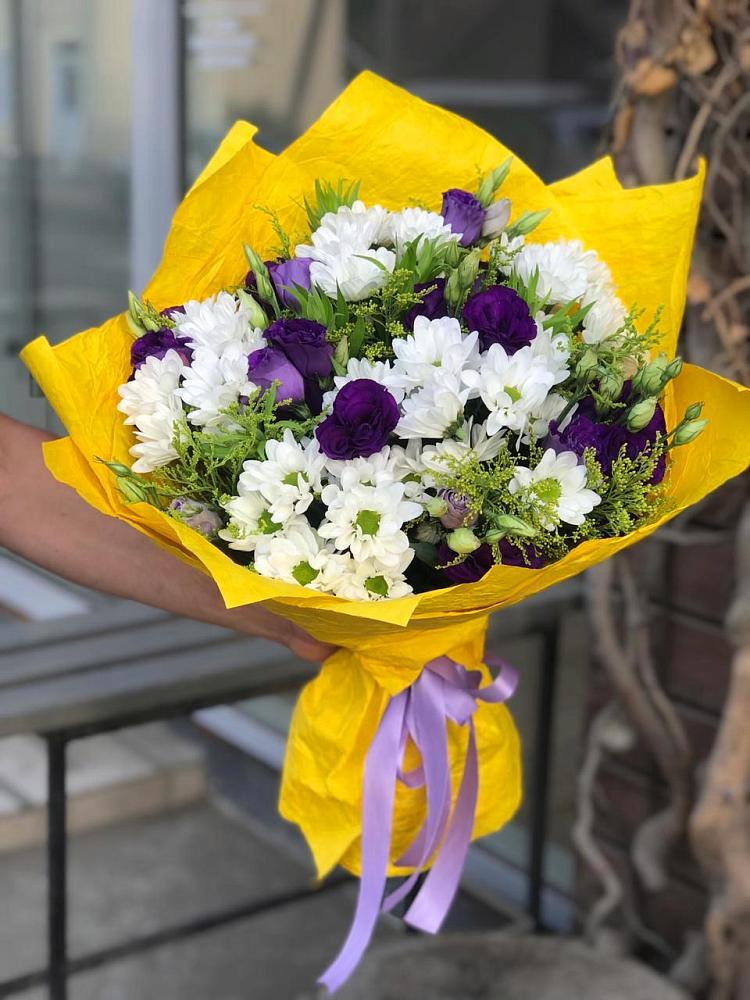 Букет цветов из: Ирисы, Хризантемы и Ромашки в Ордынском