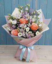 Букет цветов из:  Лизиантусы, Розы, Альстромерии и Гипсофила в Ордынском