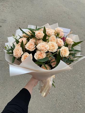 Букет Кремовые розы Латте в Ордынском