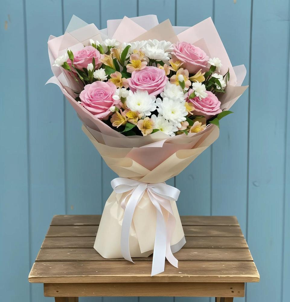 Букет цветов из: Гвоздики, Орхидеи и Розы в Ордынском