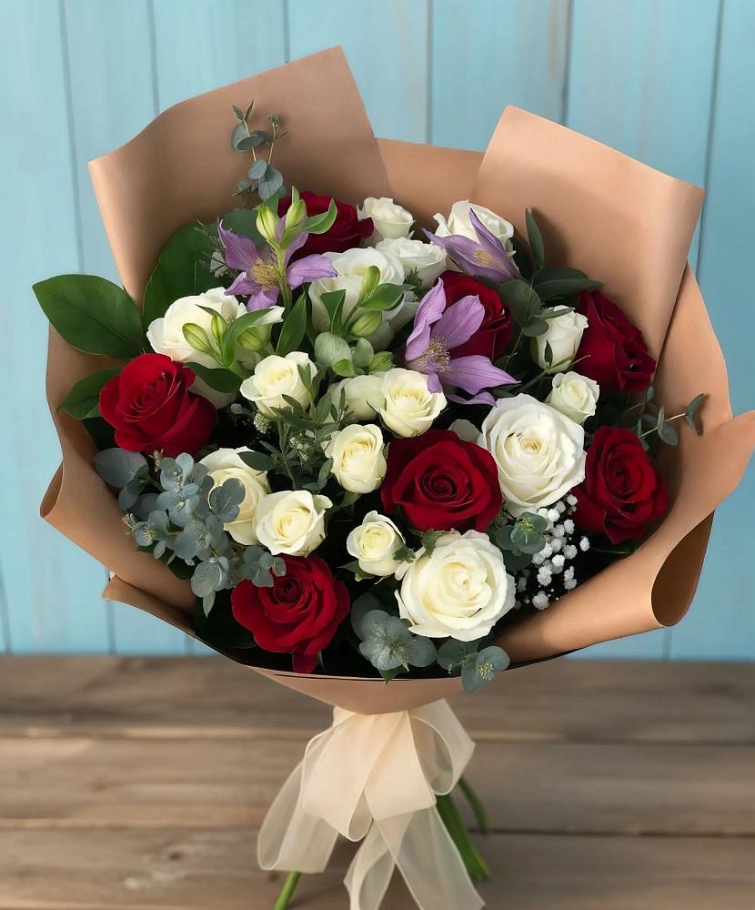 Букет цветов из: Розы и Альстромерии в Ордынском