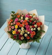 Букет Микс из разноцветных кустовых роз в Ордынском